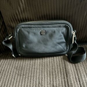 Lululemon Athletica Black Belt Bag with Adjustable Strap